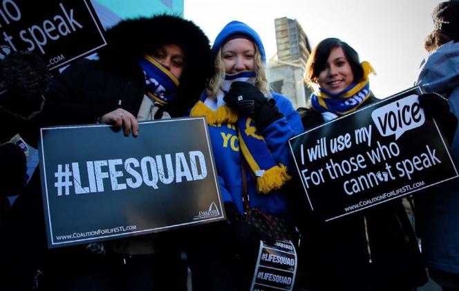 Pro-life protestors